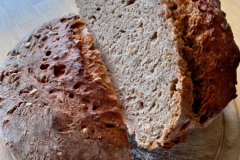 Roggenvollkornbrot mit Sonnenblumenkernen